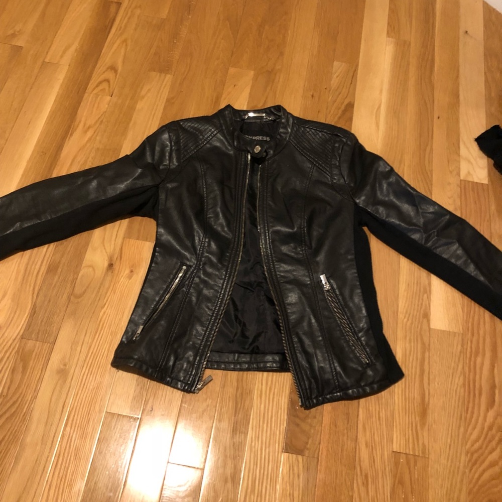 Leather jacket - Picture 3 of 4